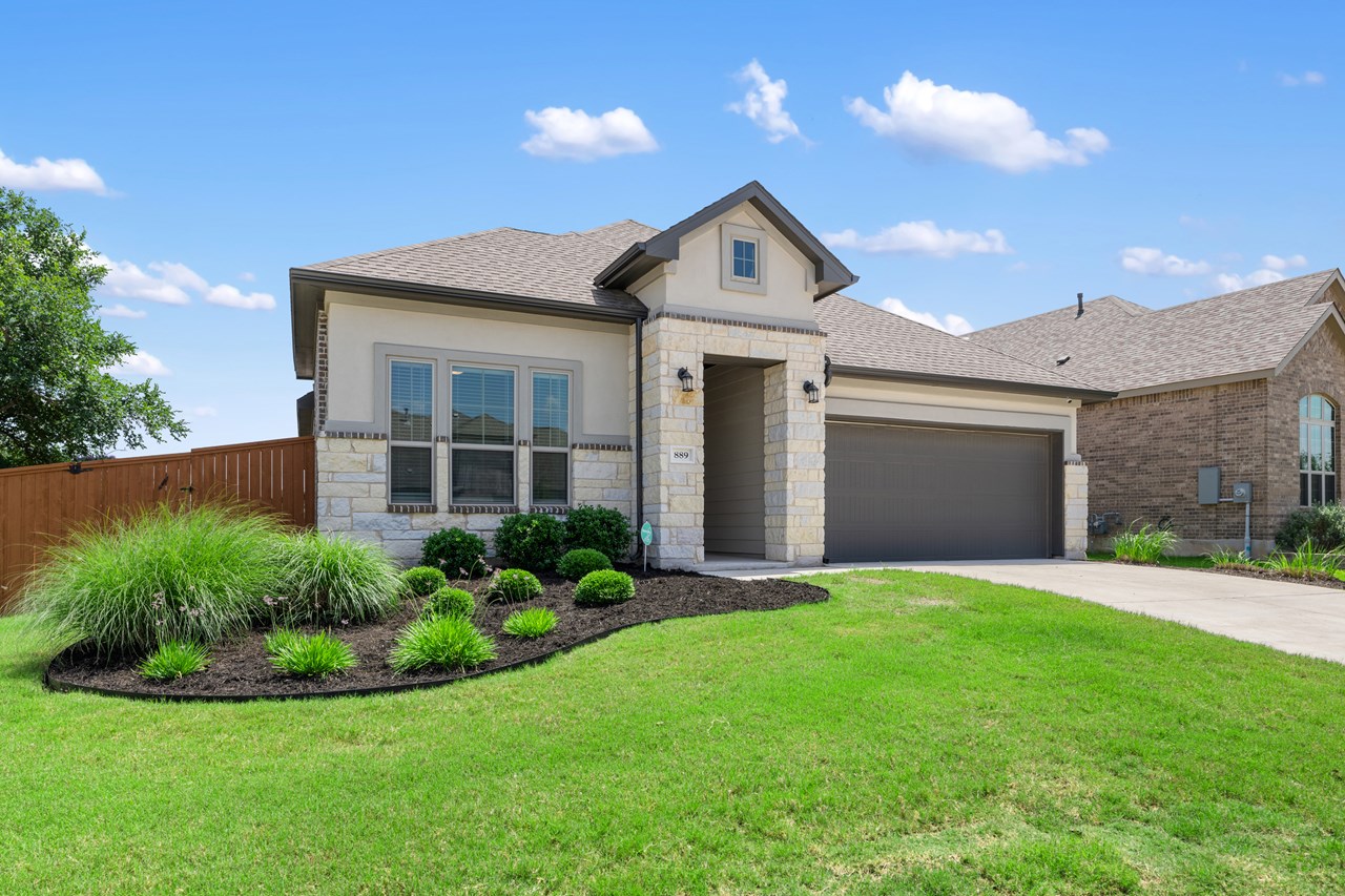 889 Whitetail Drive